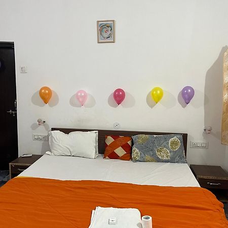 Sunrise Bed & Breakfast Khajuraho Luaran gambar