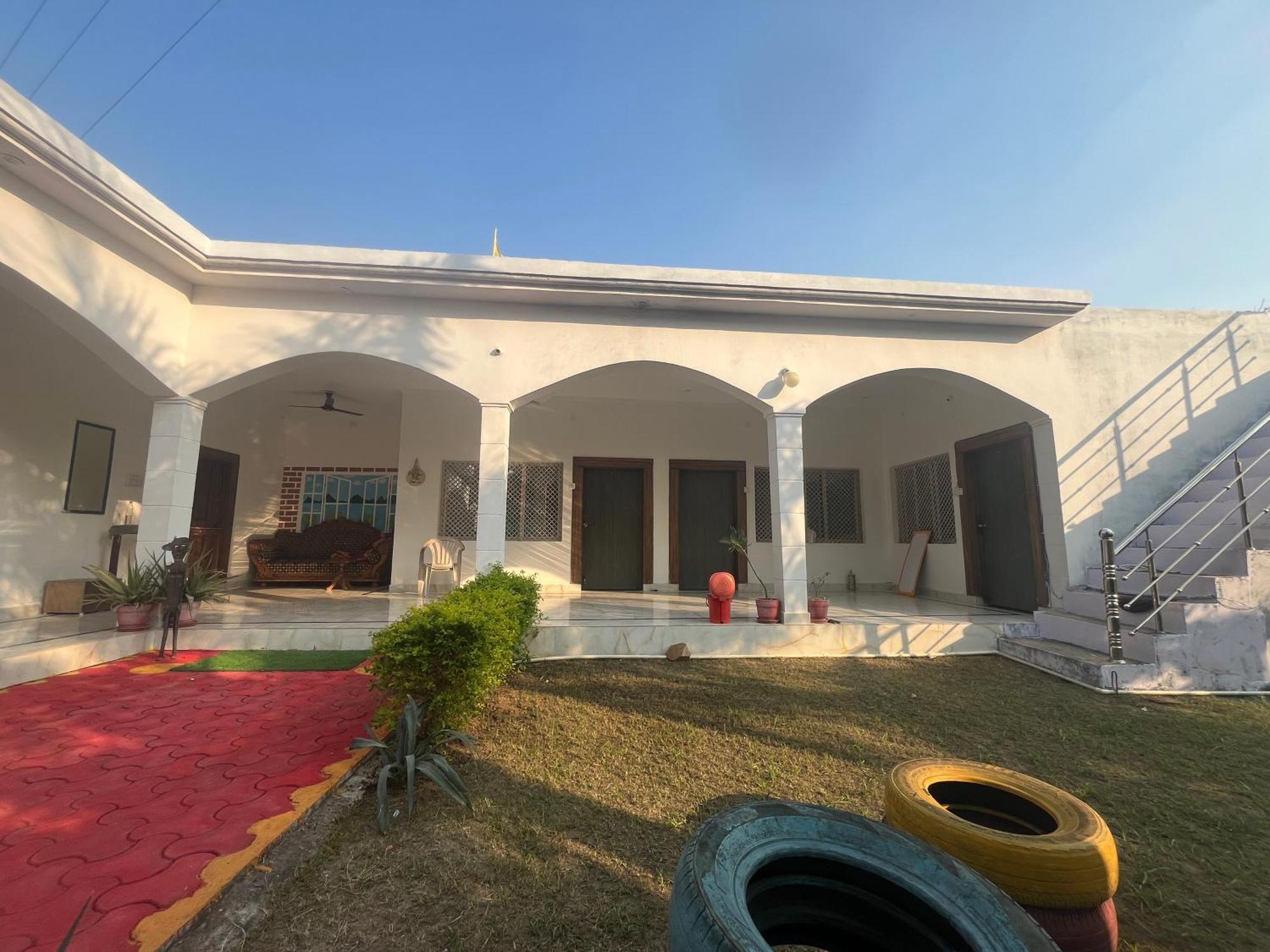 Sunrise Bed & Breakfast Khajuraho Luaran gambar