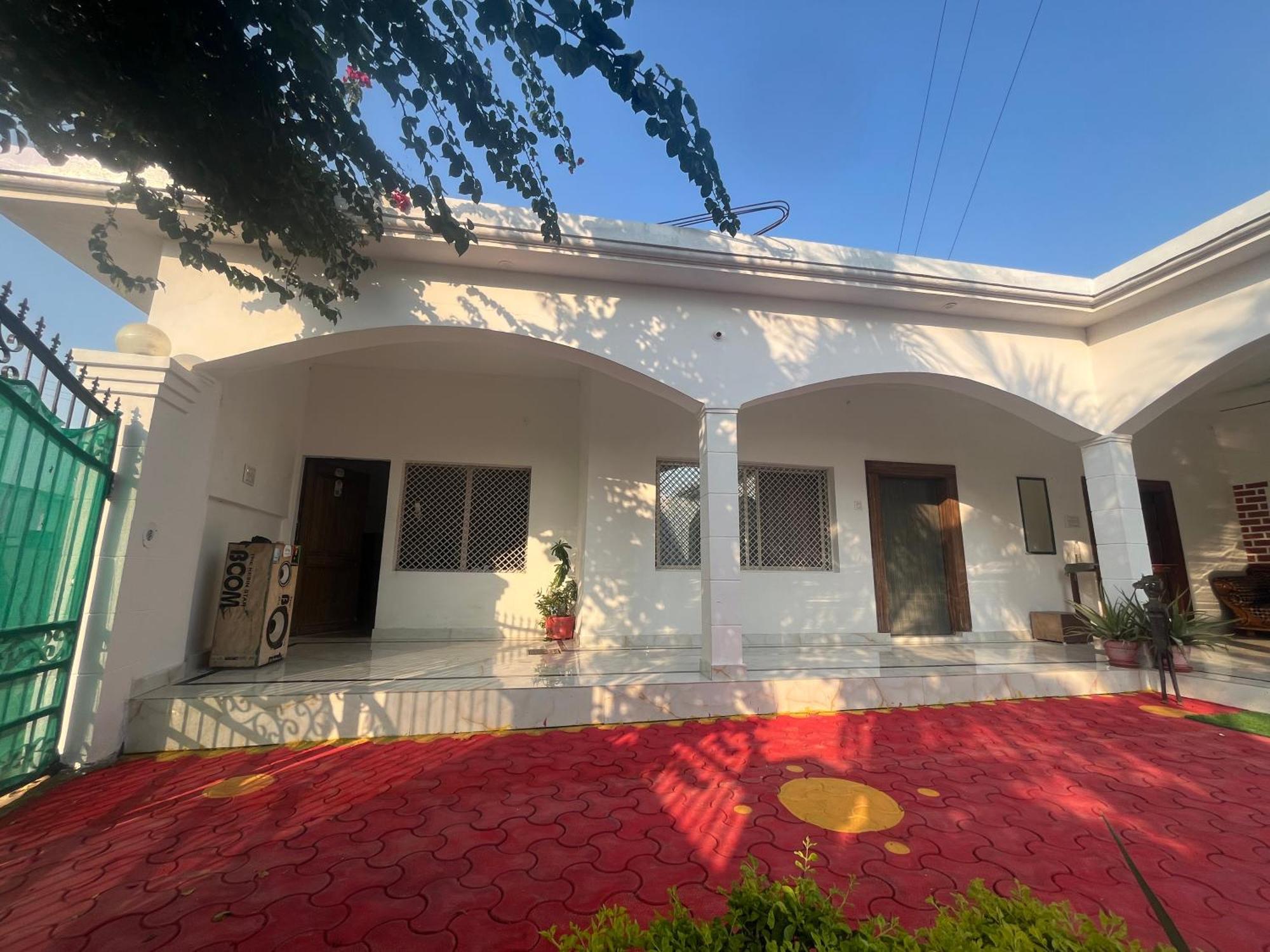 Sunrise Bed & Breakfast Khajuraho Luaran gambar