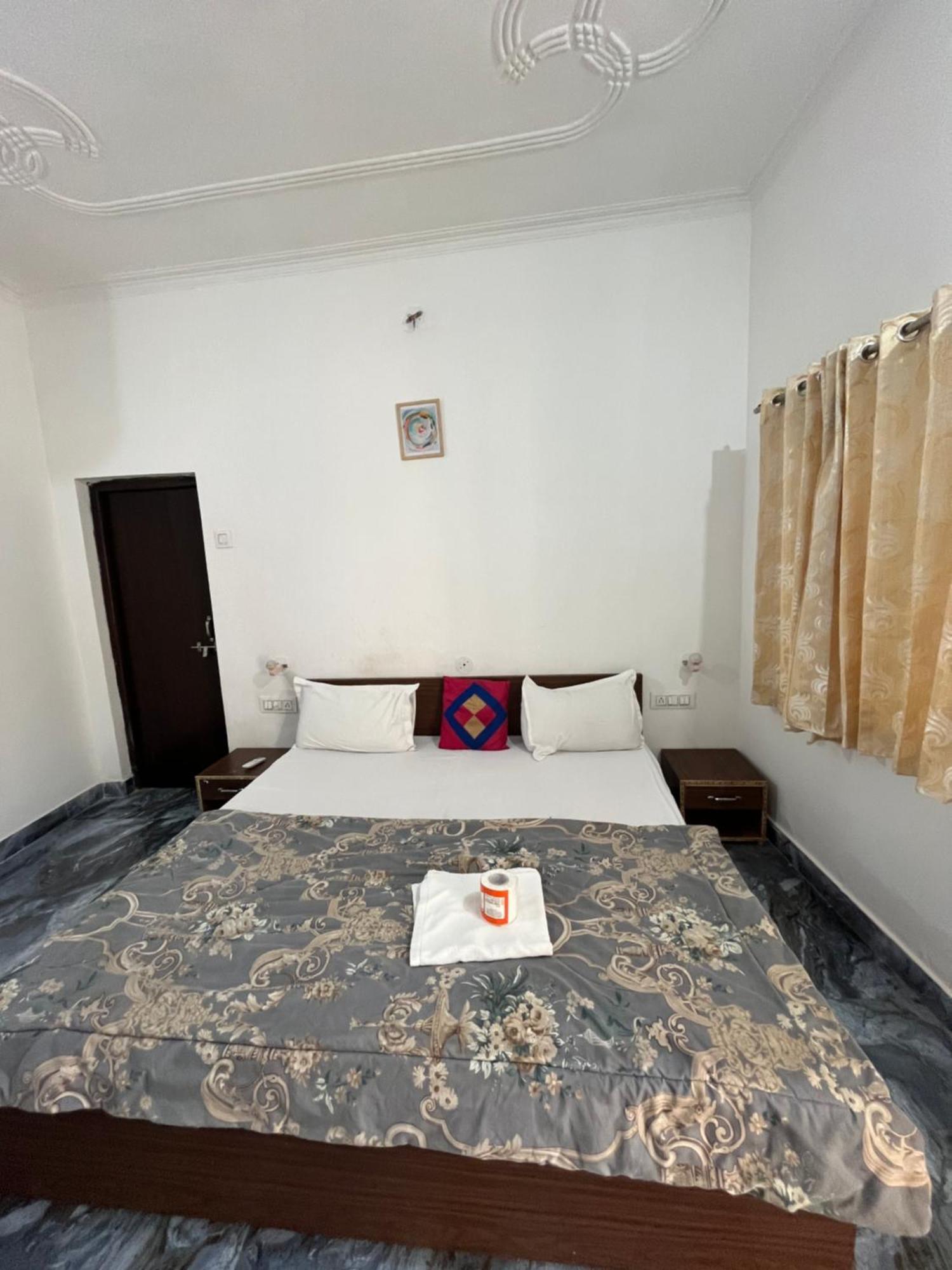 Sunrise Bed & Breakfast Khajuraho Luaran gambar