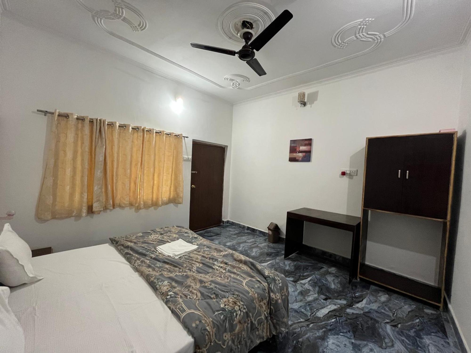 Sunrise Bed & Breakfast Khajuraho Luaran gambar
